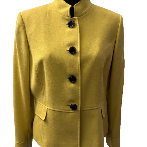 Tahari Arthur S. Levine Long Sleeve Mustard Button-Up Blazer, 12P - Picture 1 of 15